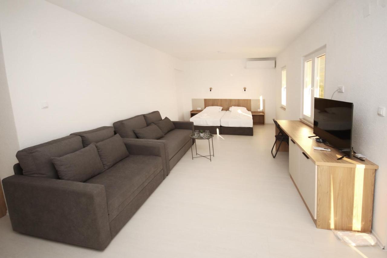 Nacional Motel Trebinje Luaran gambar